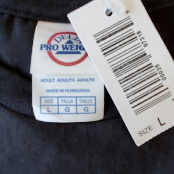 'It's funny how you think I'm listening'  tee black short sleeve Lg. - Picture 5 of 6